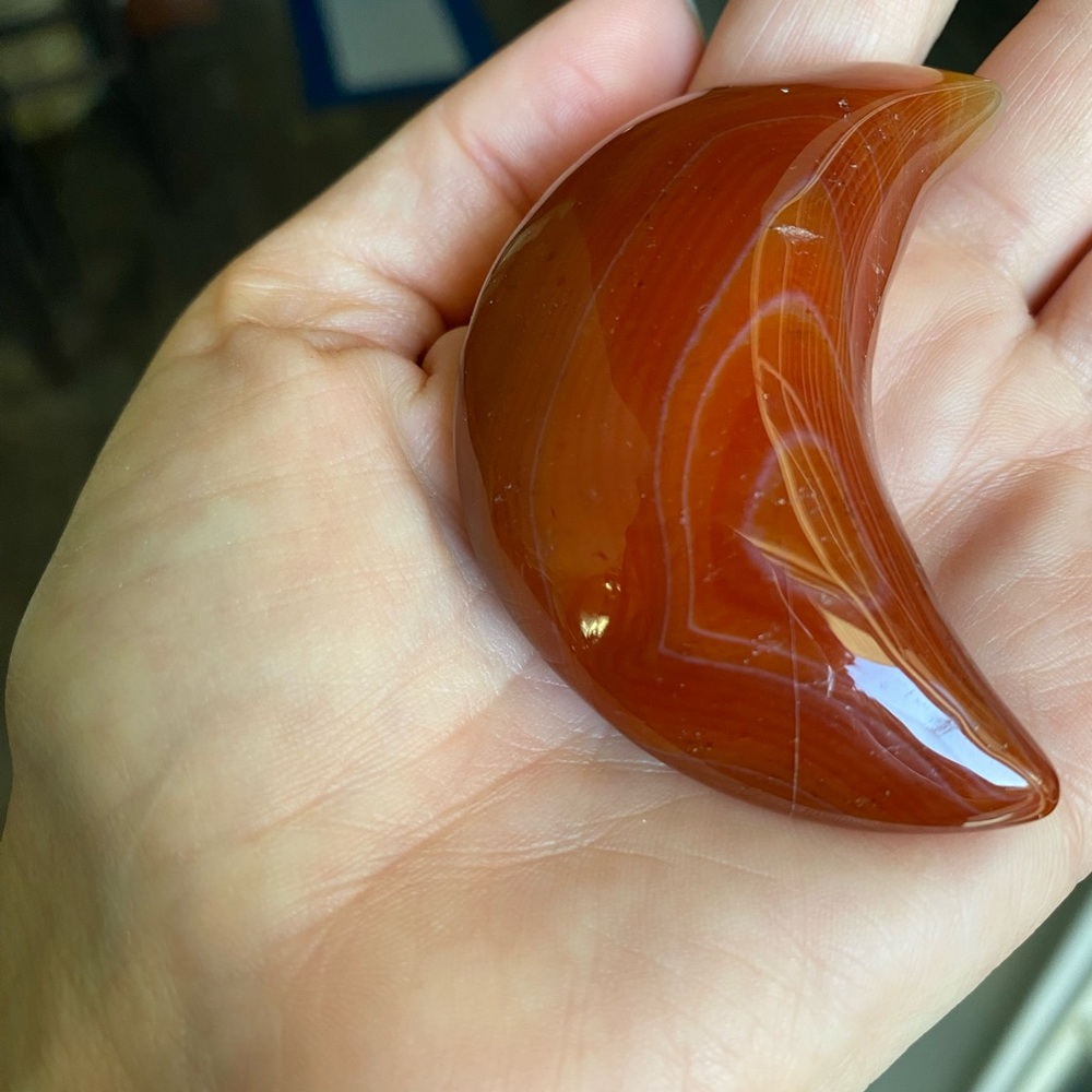 Sardonyx Crescent-Shaped Crystal